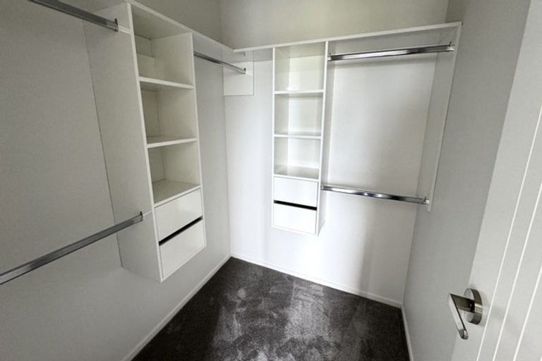 Photo of property in 28 Alberta Street, Point Chevalier, Auckland, 1022