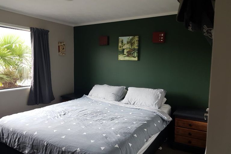 Photo of property in 2/84 Gillespies Road, Birchville, Upper Hutt, 5018