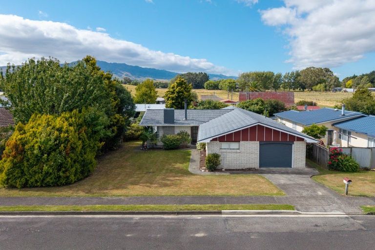 Photo of property in 41 Atkinson Street, Woodville, 4920