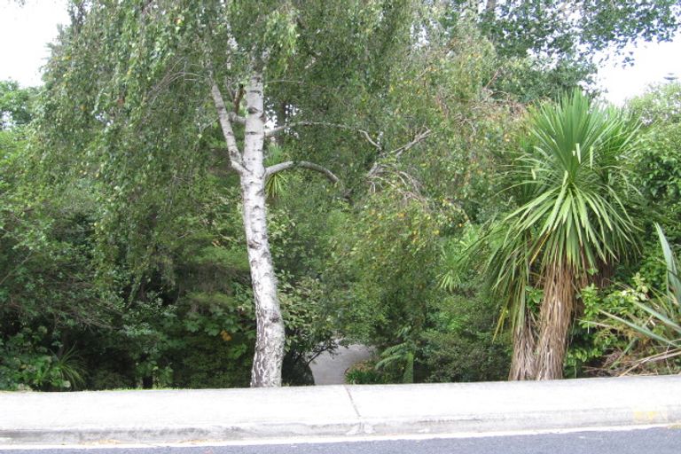 Photo of property in 8 Heathcote Road, Castor Bay, Auckland, 0620