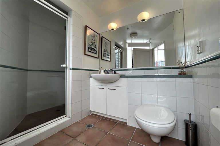 Photo of property in The Britomart Apartments, 6b/14 Emily Place, Auckland Central, Auckland, 1010