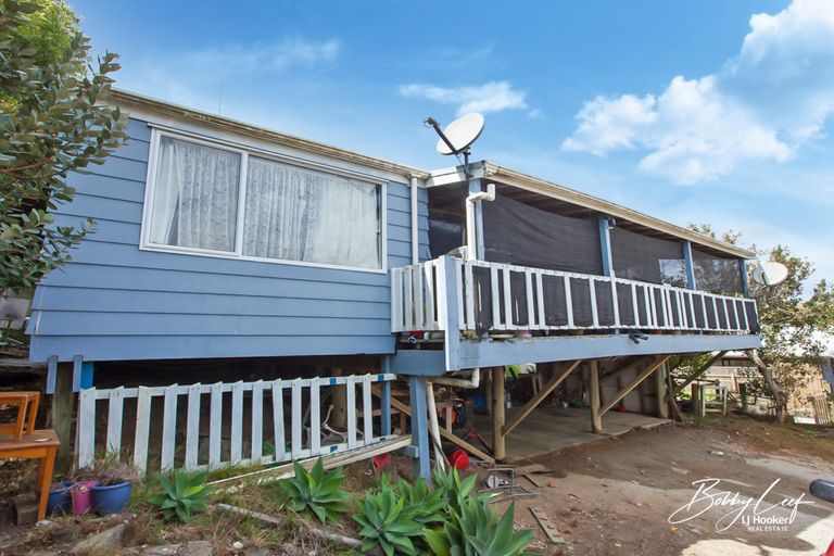 Photo of property in 10 Paradise Road, Coopers Beach, 0420