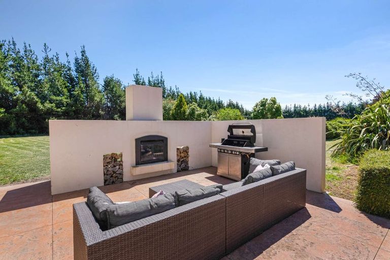 Photo of property in 16 Harpers Road, Loburn, Rangiora, 7472