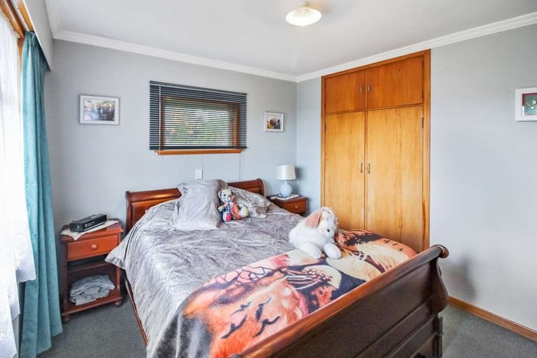 Photo of property in 34 Milne Street, Hunterville, 4730