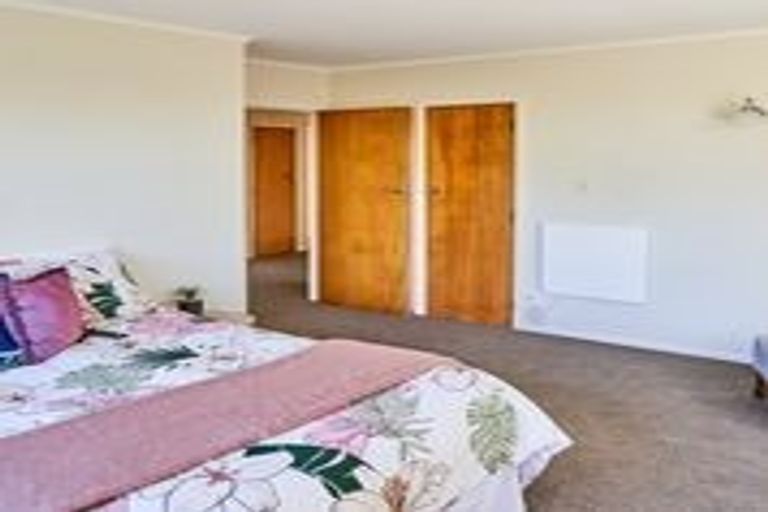 Photo of property in 22 Angell Street, Johnsonville, Wellington, 6037
