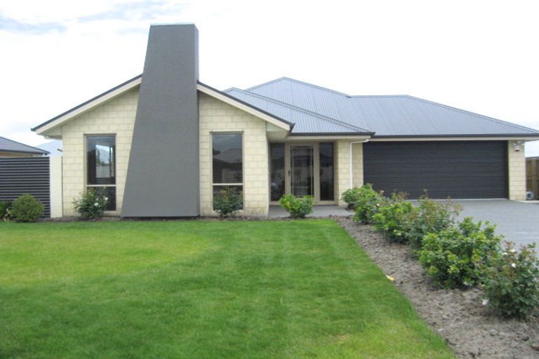 Photo of property in 7 Fantasia Gardens, Northwood, Christchurch, 8051