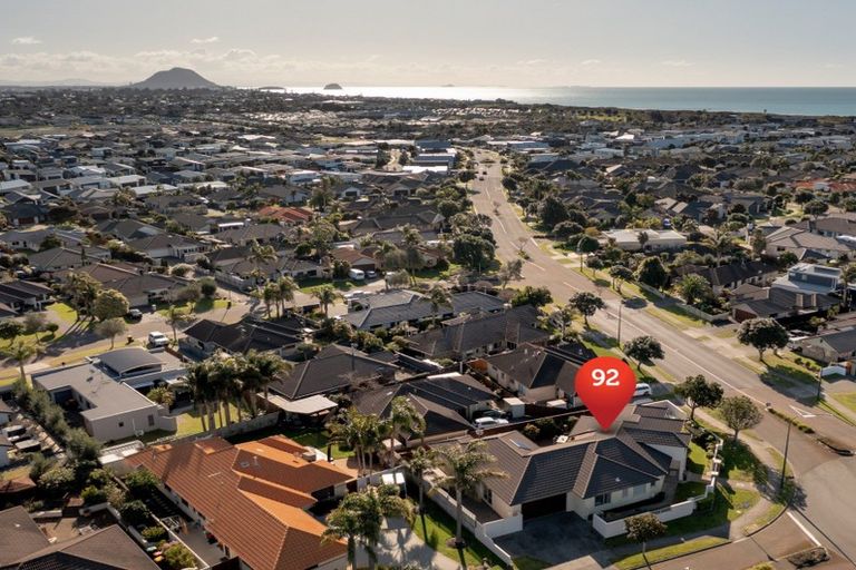 Photo of property in 92 Tuihana Drive, Papamoa Beach, Papamoa, 3118