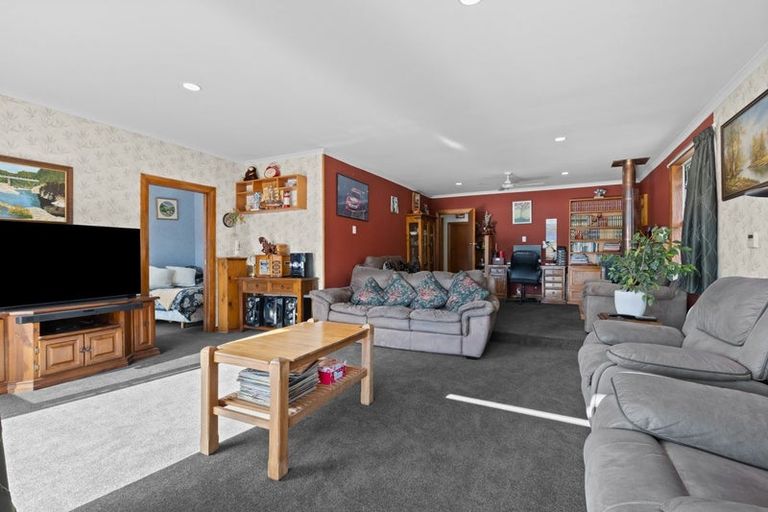 Photo of property in 374a Waikawa Road, Waikawa, Picton, 7220