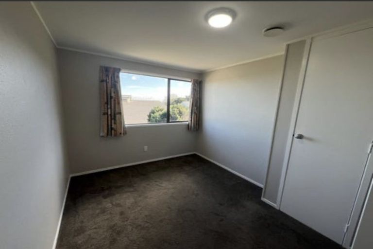 Photo of property in 18 Deodar Place, Totara Heights, Auckland, 2105