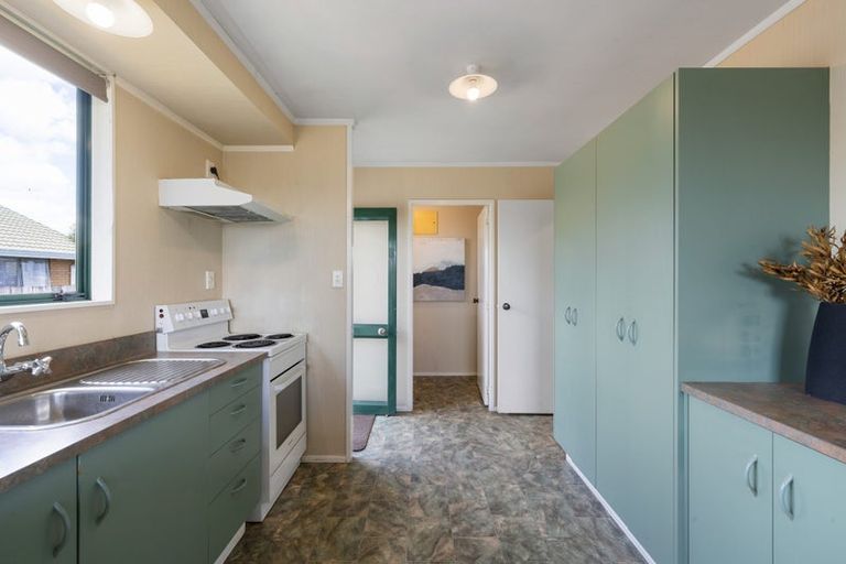 Photo of property in 16 Myrlene Place, Nawton, Hamilton, 3200