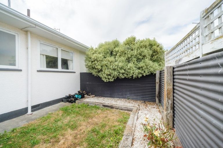 Photo of property in 2/360 College Street, West End, Palmerston North, 4410