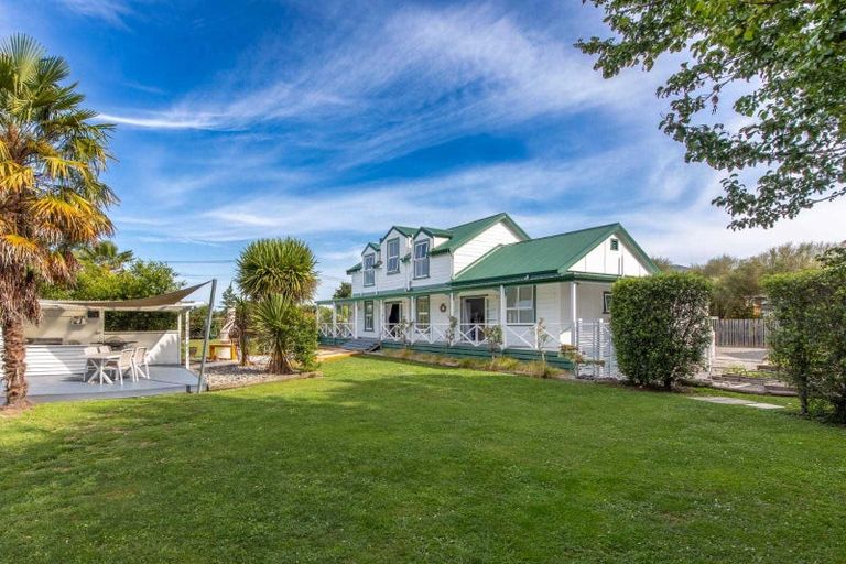 Photo of property in Dippers Halll, 28 Bell Street, Otane, 4202