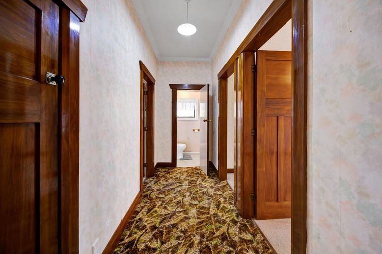 Photo of property in 86 Stanners Street, Eltham, 4322