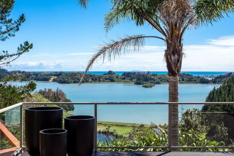Photo of property in 180 Paparoa Road, Wainui, Whakatane, 3198