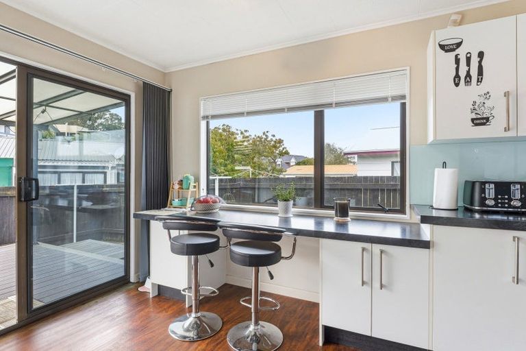 Photo of property in 52 Treadwell Street, Springvale, Whanganui, 4501