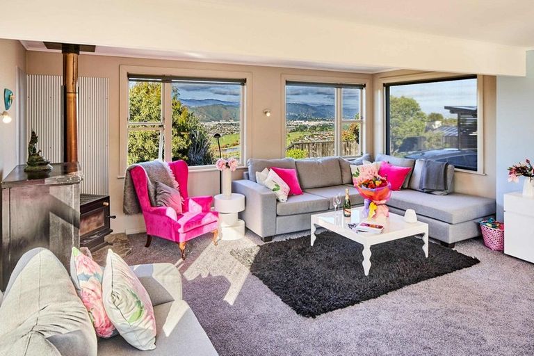 Photo of property in 49 Normandale Road, Normandale, Lower Hutt, 5010