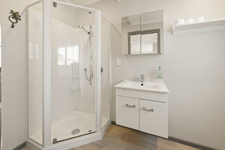 Photo of property in 5 Pipi Dune, Whitianga, 3510