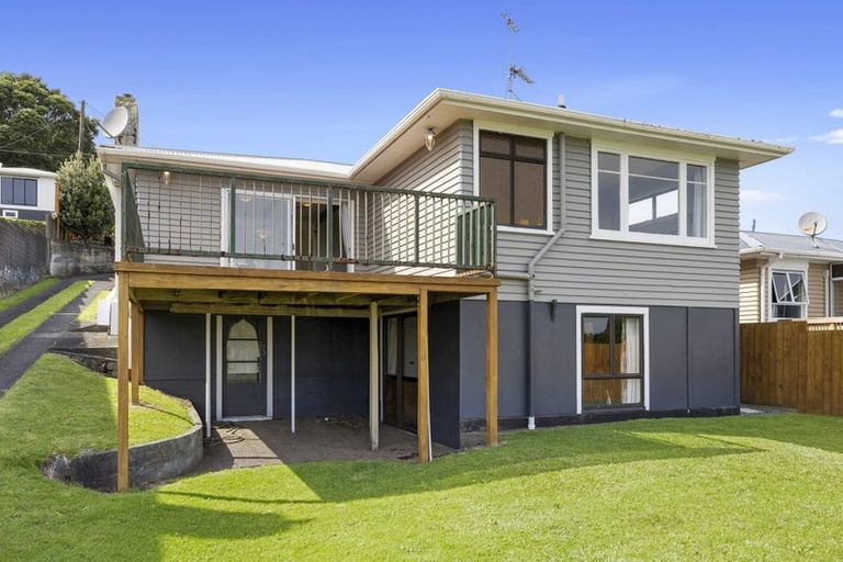 Photo of property in 7 Mount View Place, Spotswood, New Plymouth, 4310