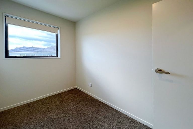 Photo of property in 46a Tiroroa Avenue, Te Atatu South, Auckland, 0610