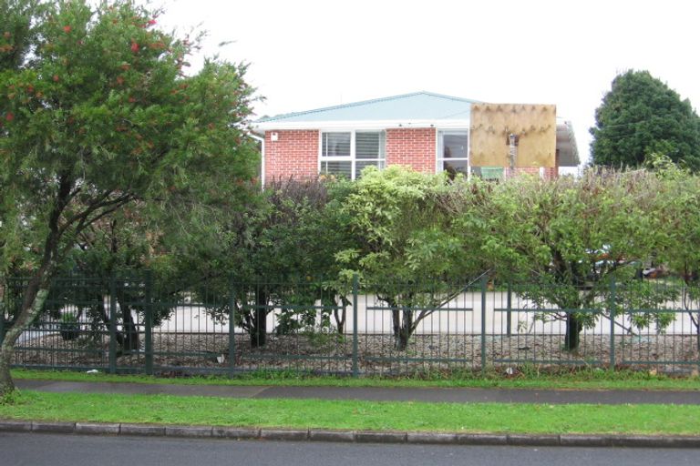 Photo of property in 70 Tiraumea Drive, Pakuranga, Auckland, 2010