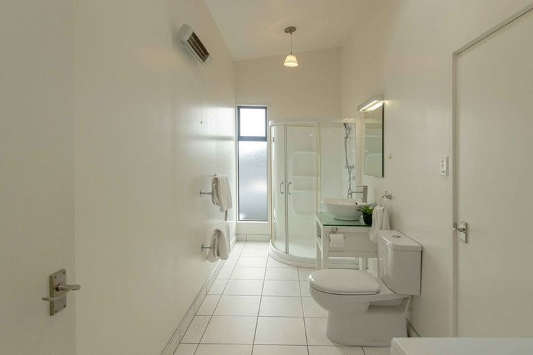 Photo of property in 138c Charles Street, Westshore, Napier, 4110