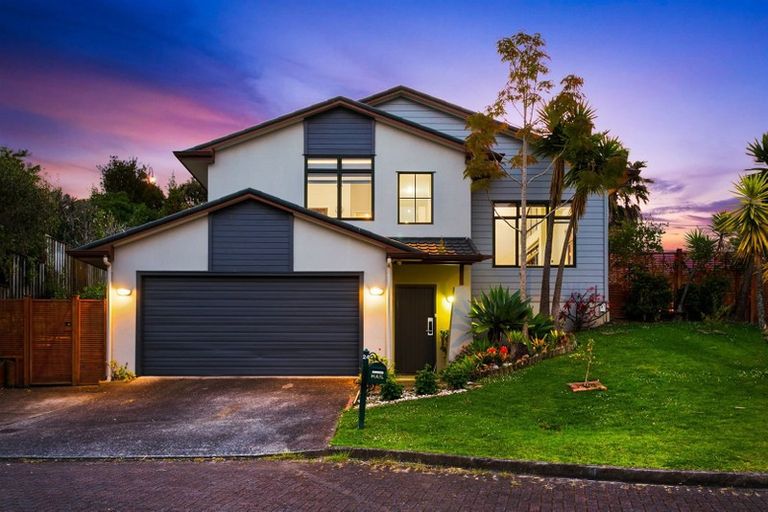 Photo of property in 24 Cinnabar Place, Westgate, Auckland, 0614