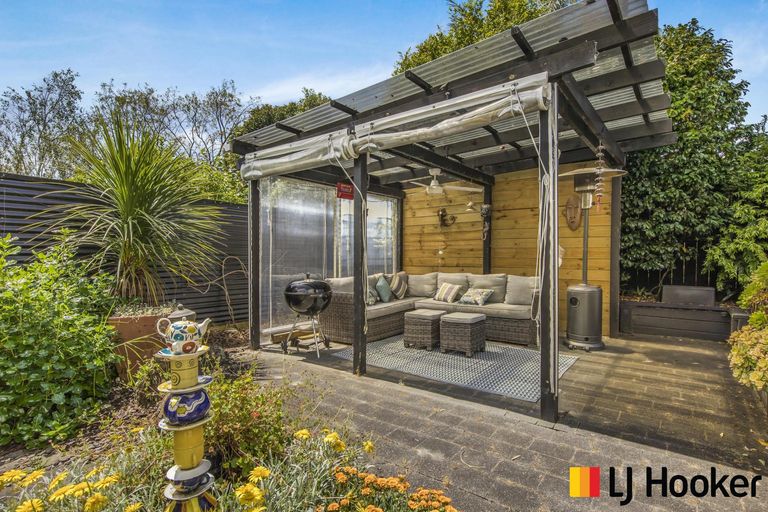 Photo of property in 15 Syntax Place, Conifer Grove, Takanini, 2112