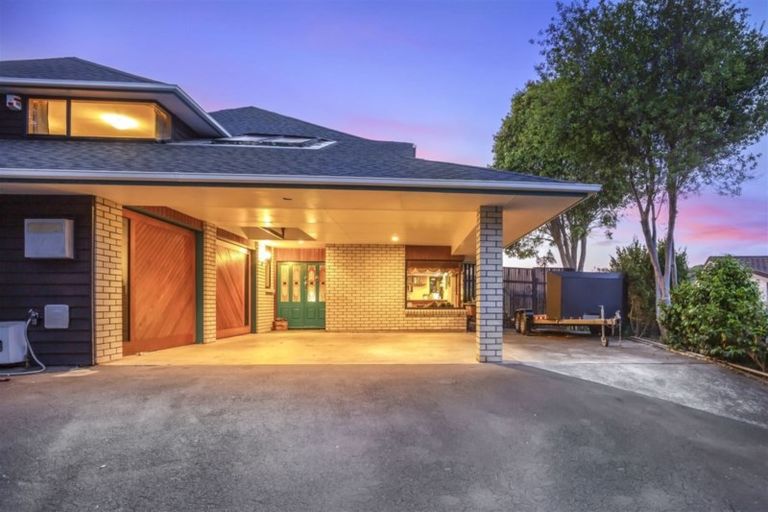 Photo of property in 16 Eclipse Lane, Whitby, Porirua, 5024