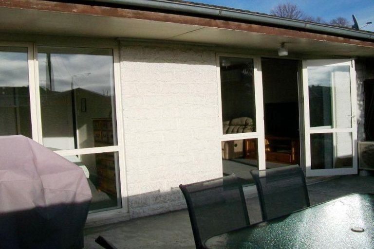 Photo of property in 2/20 Peer Street, Upper Riccarton, Christchurch, 8041