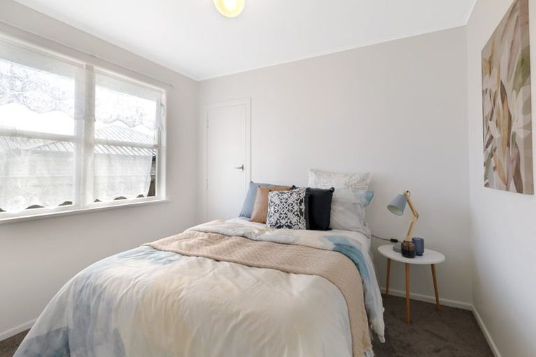 Photo of property in 27 Freyberg Street, Levin, 5510