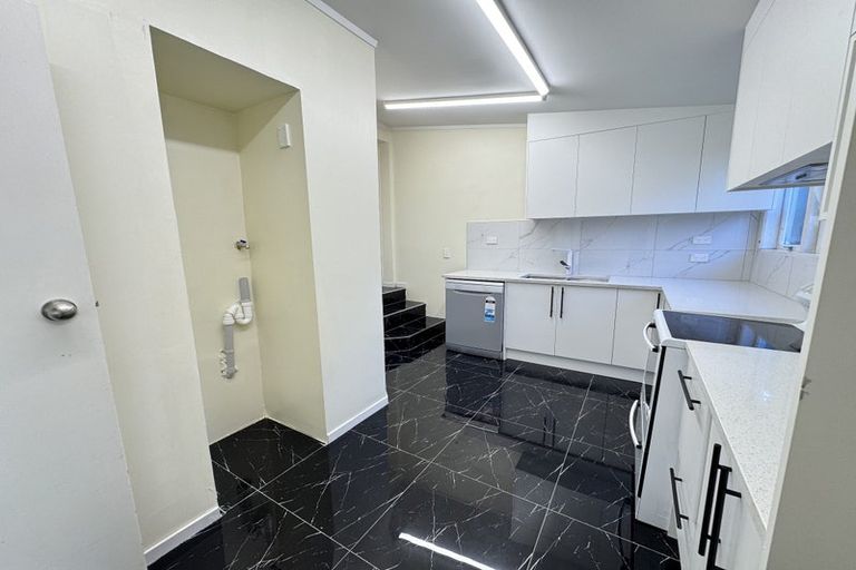 Photo of property in 575 East Coast Road, Browns Bay, Auckland, 0630