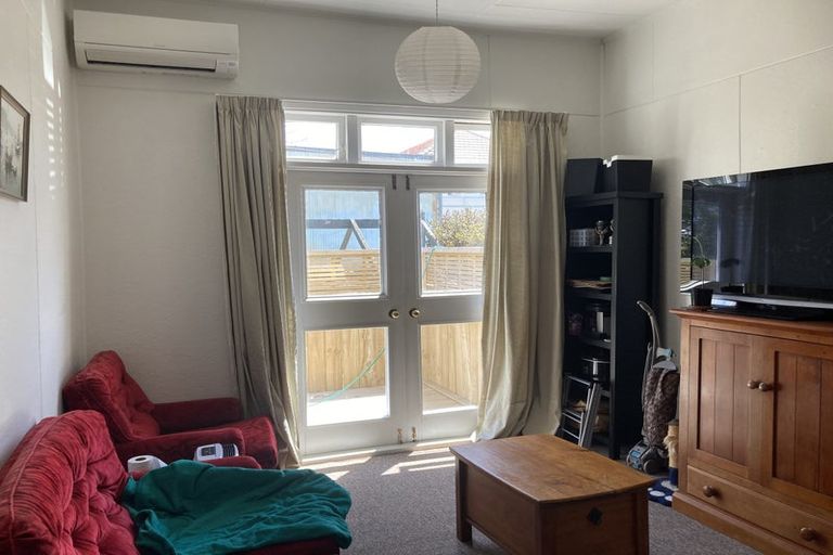 Photo of property in 54 Elizabeth Street, Mount Victoria, Wellington, 6011