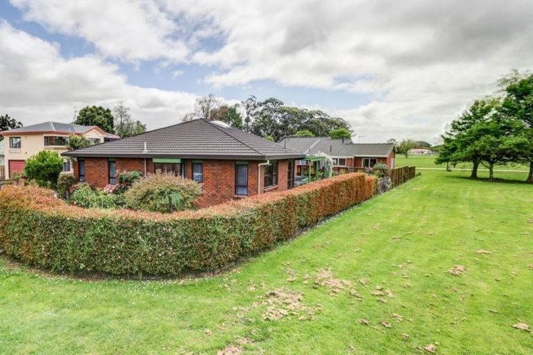 Photo of property in 12a Rimmington Drive, Hamilton Lake, Hamilton, 3204