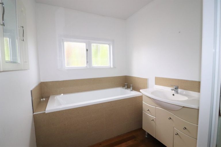 Photo of property in 45 Cuffs Road, Wainoni, Christchurch, 8061