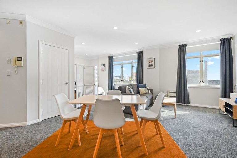 Photo of property in 1f/11 London Street, Hamilton Central, Hamilton, 3204