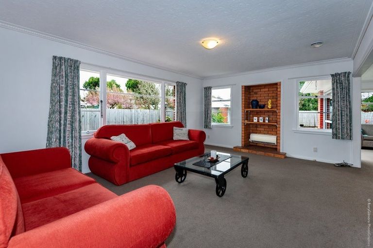 Photo of property in 8 Cranbrook Avenue, Burnside, Christchurch, 8053