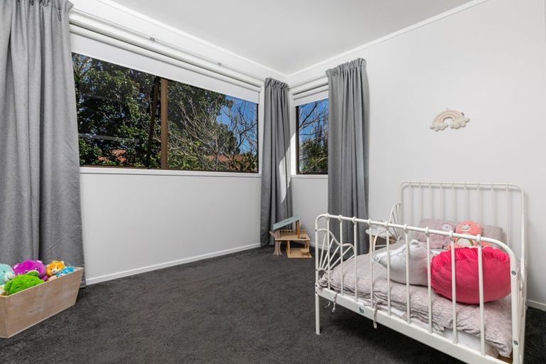 Photo of property in 44 West Harbour Drive, West Harbour, Auckland, 0618