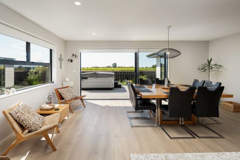 Photo of property in 8 Whitehall Drive, Springlands, Blenheim, 7201