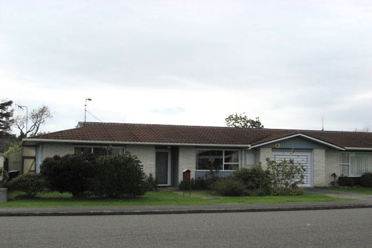 Photo of property in 13 Montgomery Street, Levin, 5510