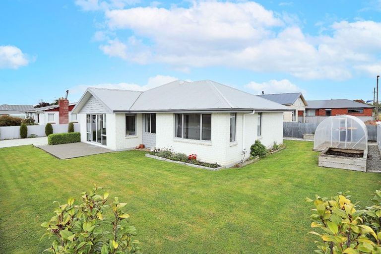 Photo of property in 12 Queen Street, Winton, 9720