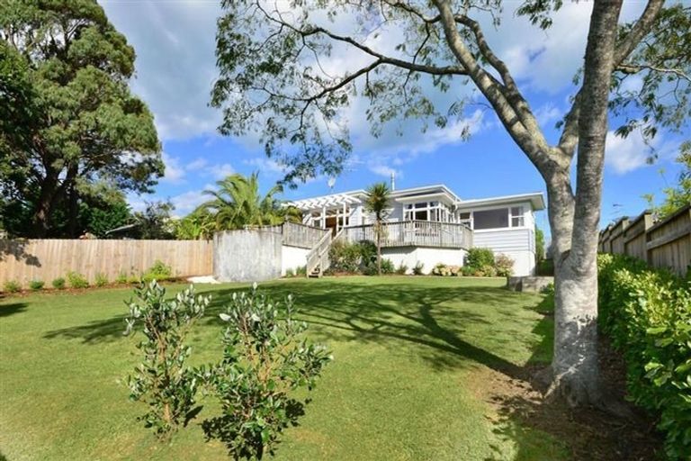 Photo of property in 14 Tiri Road, Manly, Whangaparaoa, 0930