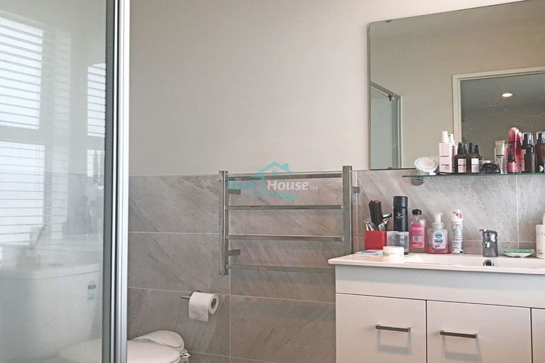 Photo of property in 9 Hakaro Way, Takanini, 2112