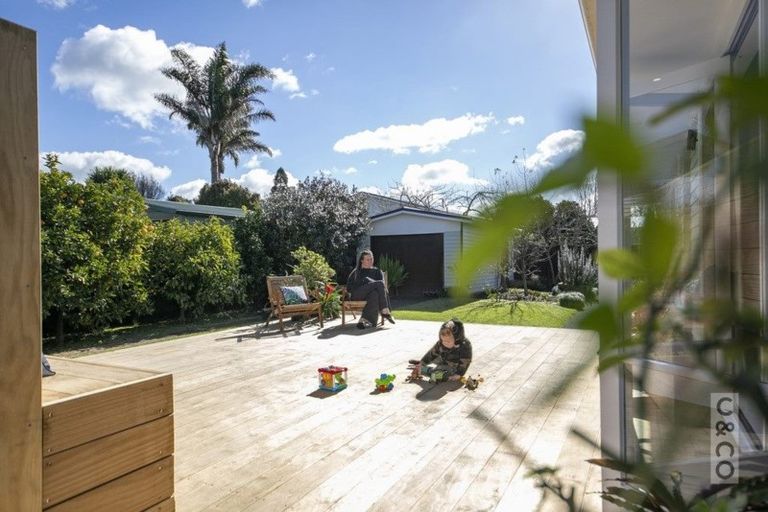 Photo of property in 15 Albert Street, Riverhead, 0820