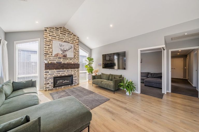 Photo of property in 22 Hopkirk Avenue, Wallaceville, Upper Hutt, 5018