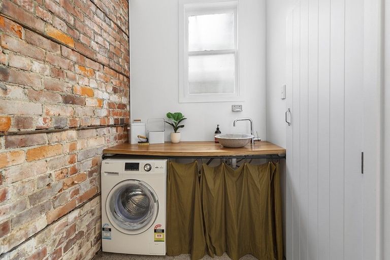 Photo of property in 81 Aro Street, Aro Valley, Wellington, 6021