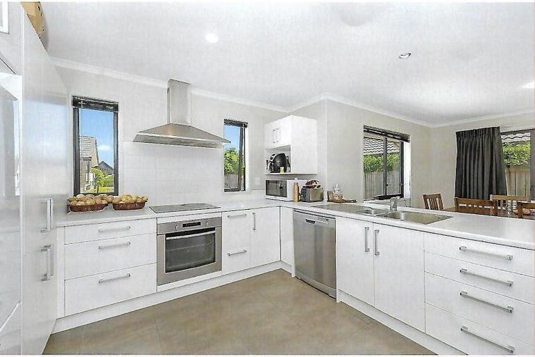 Photo of property in 20 Aquila Crescent, Rototuna North, Hamilton, 3210