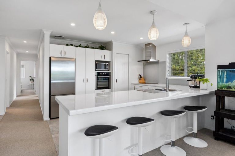 Photo of property in 132d Margaret Drive, Omokoroa, 3114