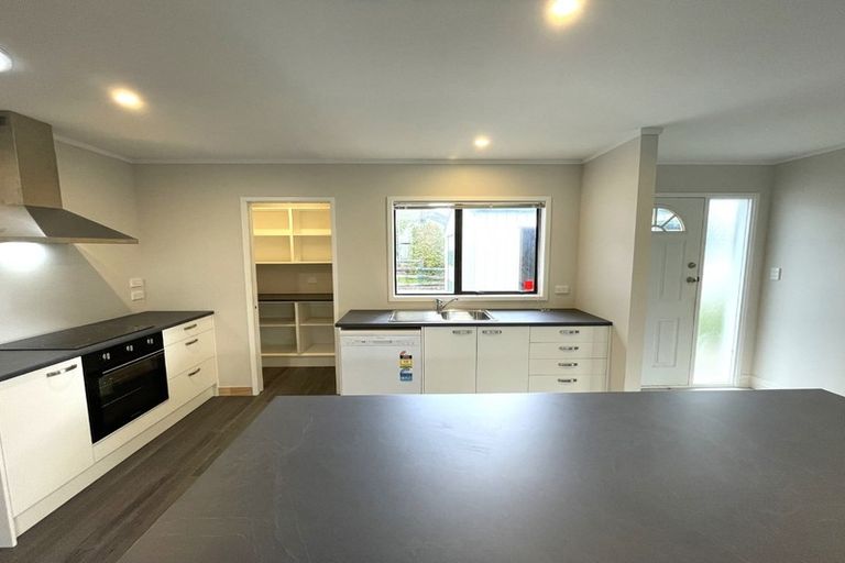 Photo of property in 1 Breadalbane Road, Havelock North, 4130