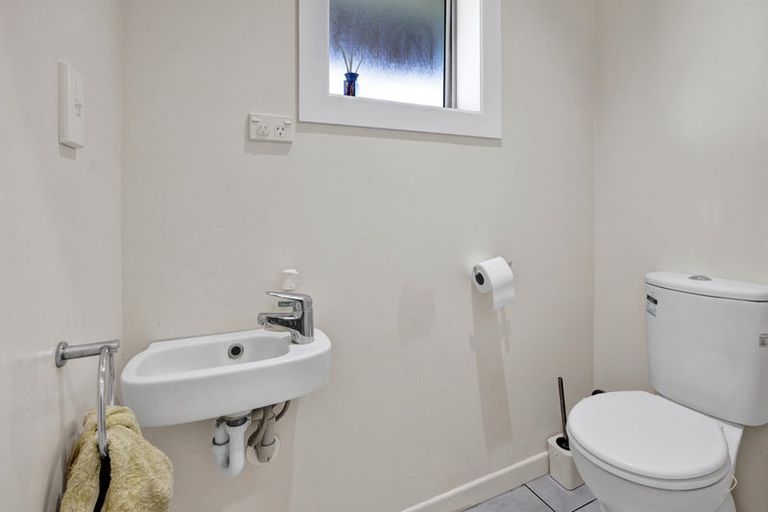 Photo of property in 5674 Mountain Road, Normanby, Hawera, 4673