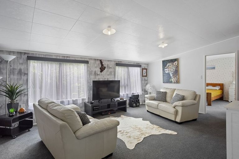 Photo of property in 281 Colville Road, Coromandel, 3584